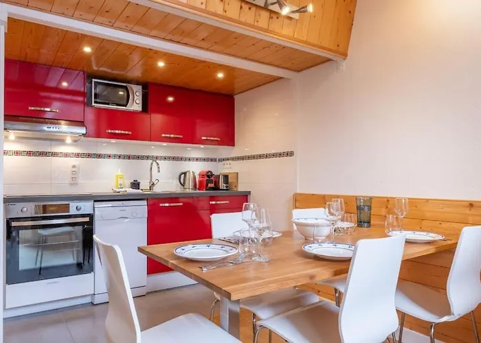 Ancolie - Free Parking Close To Lift - By Cozee Апартаменти *