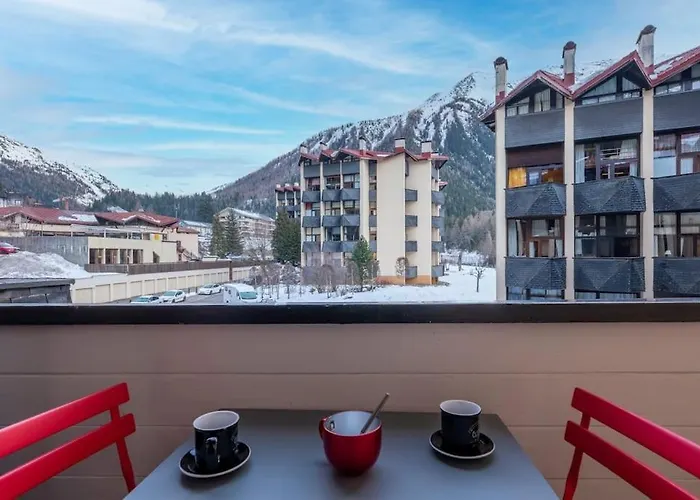 Апартаменти Ancolie - Free Parking Close To Lift - By Cozee *