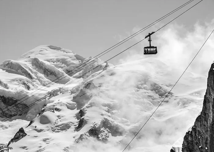 Апартаменти Ancolie - Free Parking Close To Lift - By Cozee