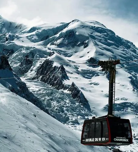 Ancolie - Free Parking Close To Lift - By Cozee Apartment *