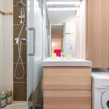 Apartment Ancolie - Free Parking Close To Lift - By Cozee