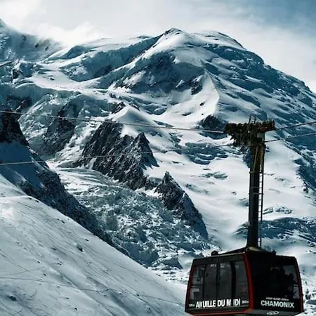 Ancolie - Free Parking Close To Lift - By Cozee Apartment *